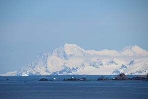 南极海峡