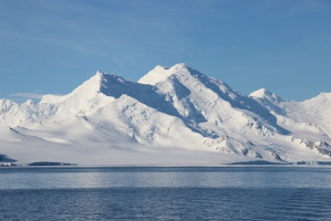 南极海峡