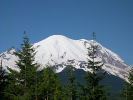 瑞尼尔山国家公园