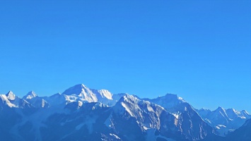 农布尔山