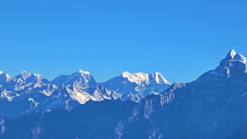 农布尔山
