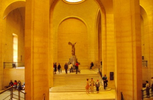 Louvre Museum